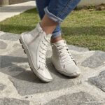 Tênis Cano Alto Confort Driver Couro - Off White