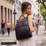 Mochila de Couro Feminina Jade - Preta