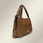 Bolsa Transversal Feminina de Couro Stela Caramelo - Imagem 3