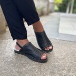 Sandália Flat Couro Feminina Preta 163.110