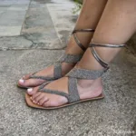 Rasteira de Couro com Strass Onix - 144 - Imagem 2