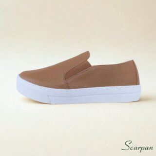 Tênis Slip On de Couro Caramelo - 153.092