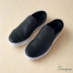 Tênis Slip On de Couro Preto - 153.092 - Imagem 5