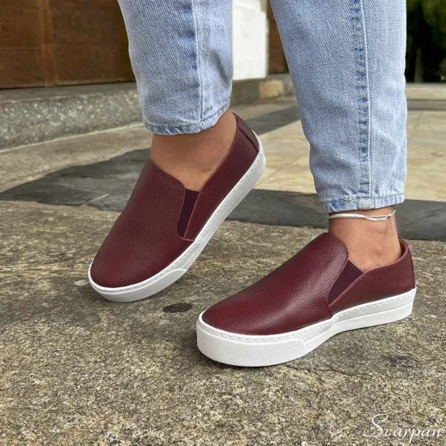 Tênis Slip On Feminino de Couro