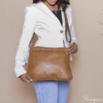 Bolsa Transversal Couro Caramelo Stonado - Stela - Imagem 3