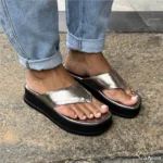 Chinelo Flat Form em Couro Prata Velho - 177.136 - Imagem 2