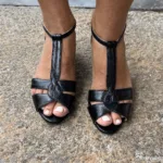 Sandália Anabela em Couro Preto - 176.135 - Imagem 4