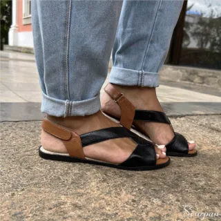 Sandália Rasteira Couro Preto -158.120