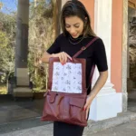 Bolsa Transversal Feminina de Couro Stela - Vinho - Imagem 2