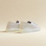 Tênis Casual Feminino de Couro OFF - Sofia - Imagem 2