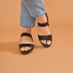 Sandálina Anabela em Couro 173.150 - Preta - Imagem 3