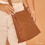 Bolsa de Couro Transversal Feminina Ava - Caramelo - Imagem 3