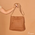 Bolsa de Couro Transversal Feminina Ava - Caramelo - Imagem 5