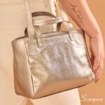 Bolsa tiracolo Karen Prata Velha