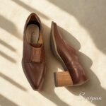 Oxford em Couro com Elástico e Salto Bloco 106.174 Marrom - Imagem 5