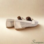 Mocassim em Couro Vazado Off White - 72150 - Imagem 3