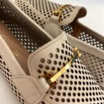 Mocassim em Couro Vazado Off White - 72150 - Imagem 10