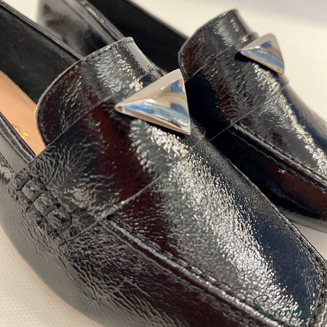 Mocassim em Couro Verniz Preto 7214 - Site 04