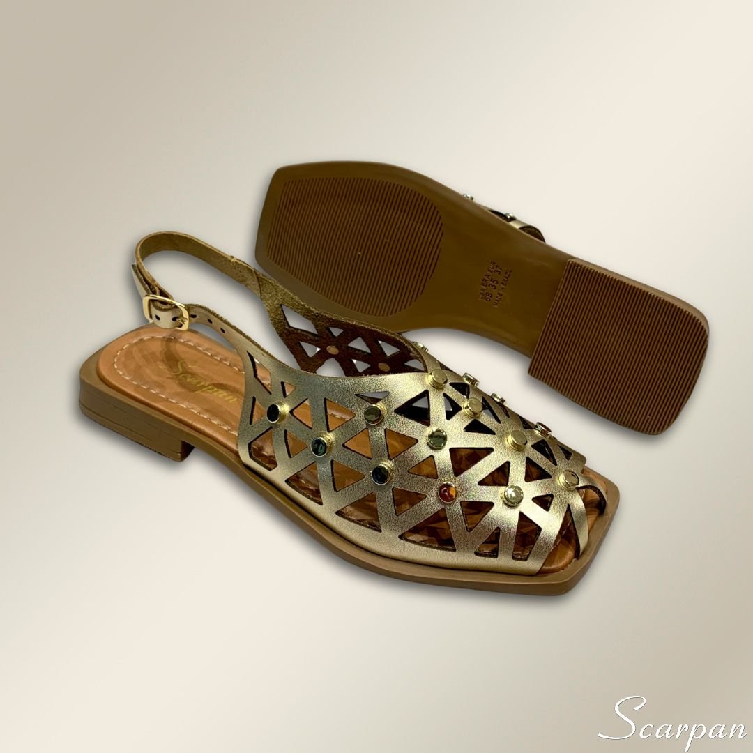 sandália em Couro fisherman Ouro - FS1099 Site 021 Sandália Fisherman Ouro em Couro Scarpan – Conforto, Estilo e Versatilidade em um Só Modelo A Sandália Fisherman em Couro da Scarpan é uma peça que une elegância, conforto e ao mesmo tempo autentica em cada detalhe Material Cabedal: Couro Sem Forro Gênero: Feminino Altura do Salto: 2,0 cm Palmilha com EVA Solado: TR Emborrachado Peso: 500 g