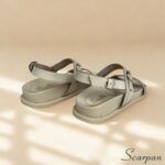 Papete Feminina Couro Conforto Birken Tiras Largas e Fivelas Douradas Scarpan