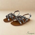 Sandália Rasteira Slide Couro Prata com Apliques Metálicos Ônix e Dourado Scarpan