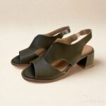 Sandália Feminina de Couro Salto Bloco 5,5 cm Verde Scarpan