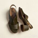 Sandália Feminina de Couro Salto Bloco 5,5 cm Verde Solado em TR