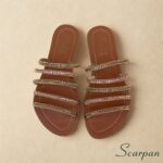 Sandália Rasteira Slide Slip On com Tiras de Pedraria e Strass Ouro e Rosê Scarpan