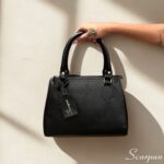 Bolsa em couro Safira feminina preta vista frontal