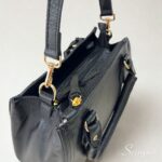 Bolsa em couro Safira feminina preta fechamento com zíper