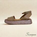 Sandália feminina flatform nude em couro legítimo