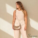 Bolsa Bella feminina em couro legítimo prata velha sofisticado com acabamento premium