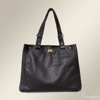 Bolsa feminina de couro legítimo Preta modelo sacola Camila com design espaçoso e alça de ombro