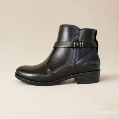 Bota feminina casual couro legítimo detalhe metalizado lateral Preta