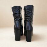 Bota Feminina de Couro Bico Fino e salto alto Preto - 990 - Imagem 6
