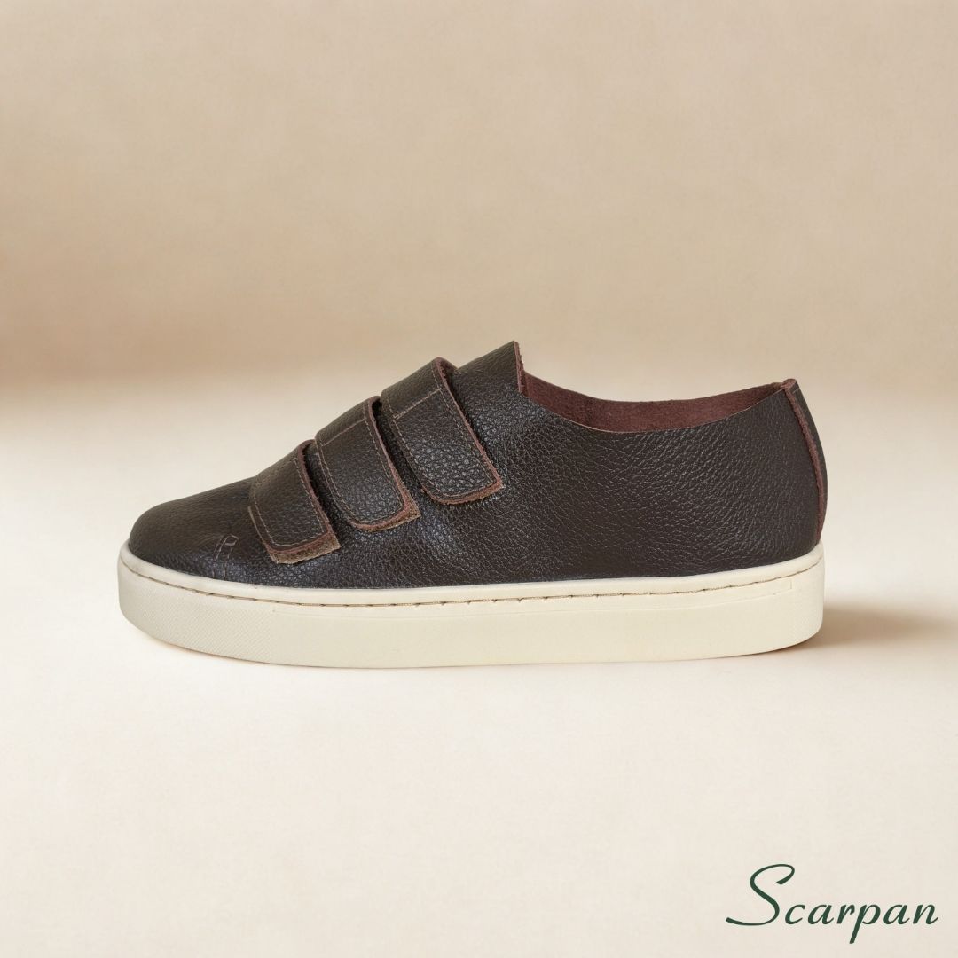 16f07dd9a5d260c56ff0fdec7dfa6bc8-1.jpg Tenis com velcro em Couro Café - 3017 - Imagem 1