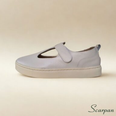 Tênis de couro feminino vazado na cor off white scarpan