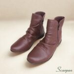 Par de botas da couro legítimo café com acabamento enrugado elegante